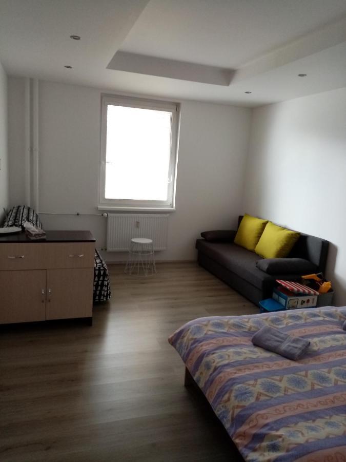 Apartman Aneta Карловы Вары Экстерьер фото
